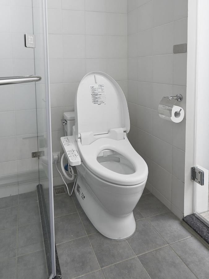 Hotel Z Тайчжун Экстерьер фото