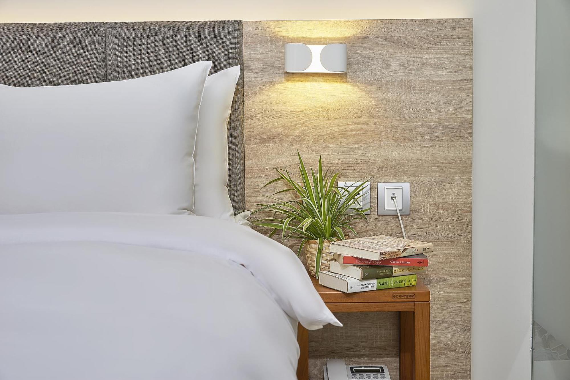 Hotel Z Тайчжун Экстерьер фото